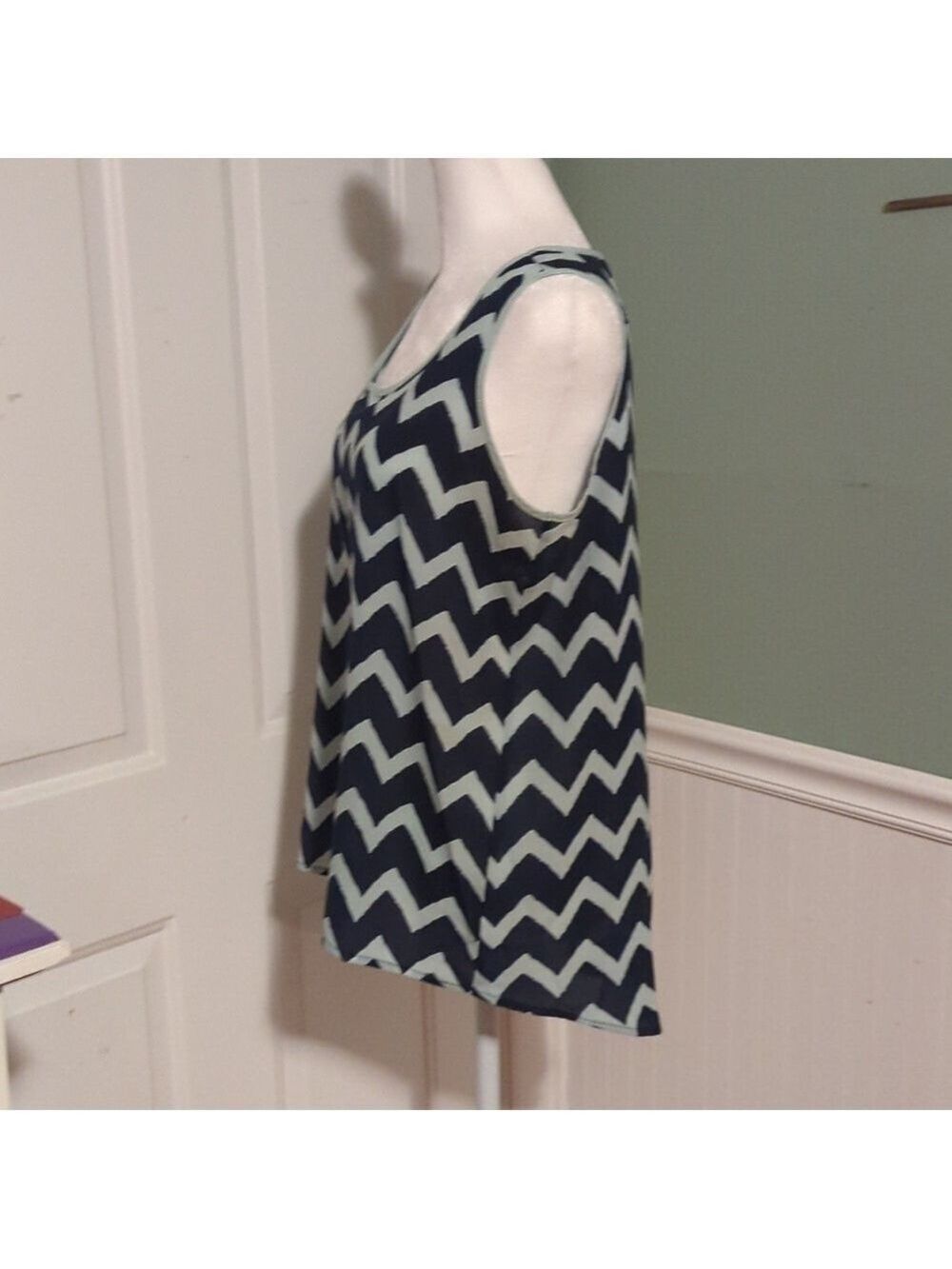 Pink Rose Large Zigzag Tank Top Button Back - Picture 9 of 13